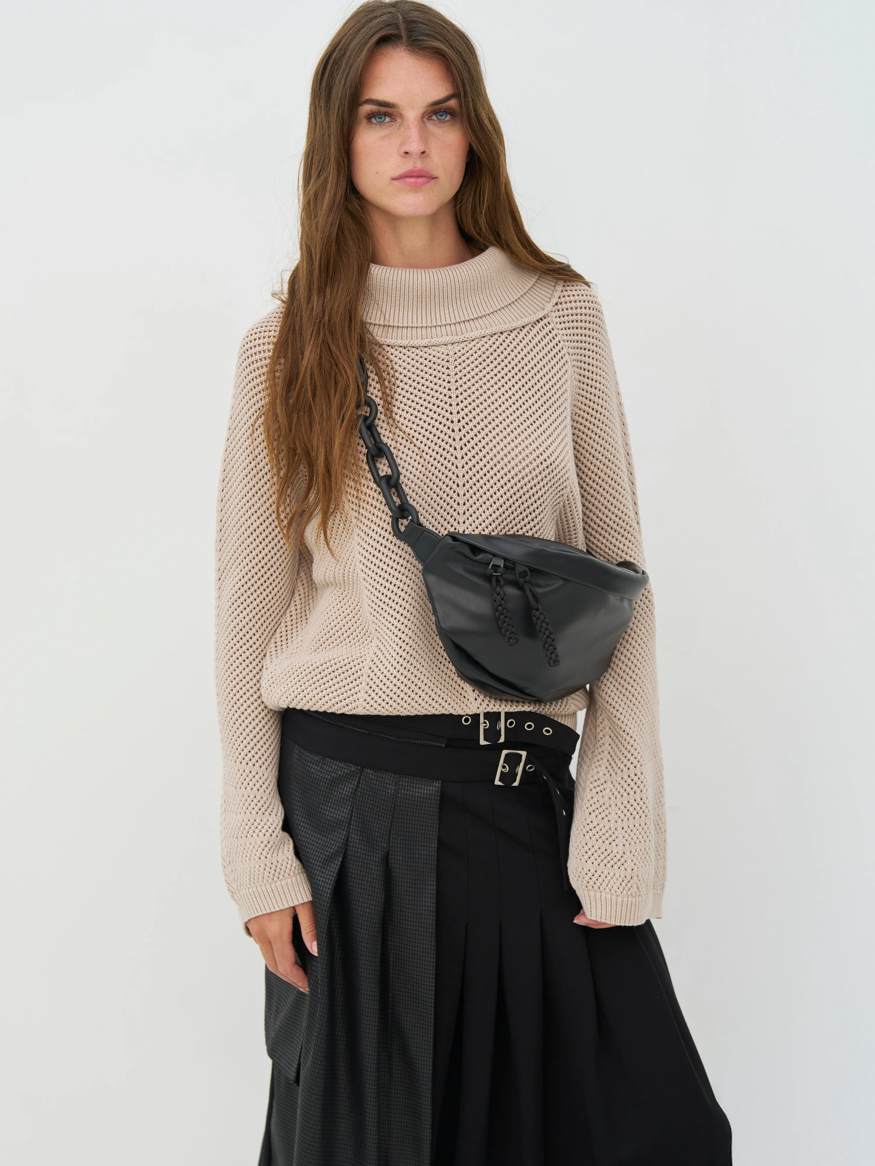 CELINDA Beltbag - Black - Image 4