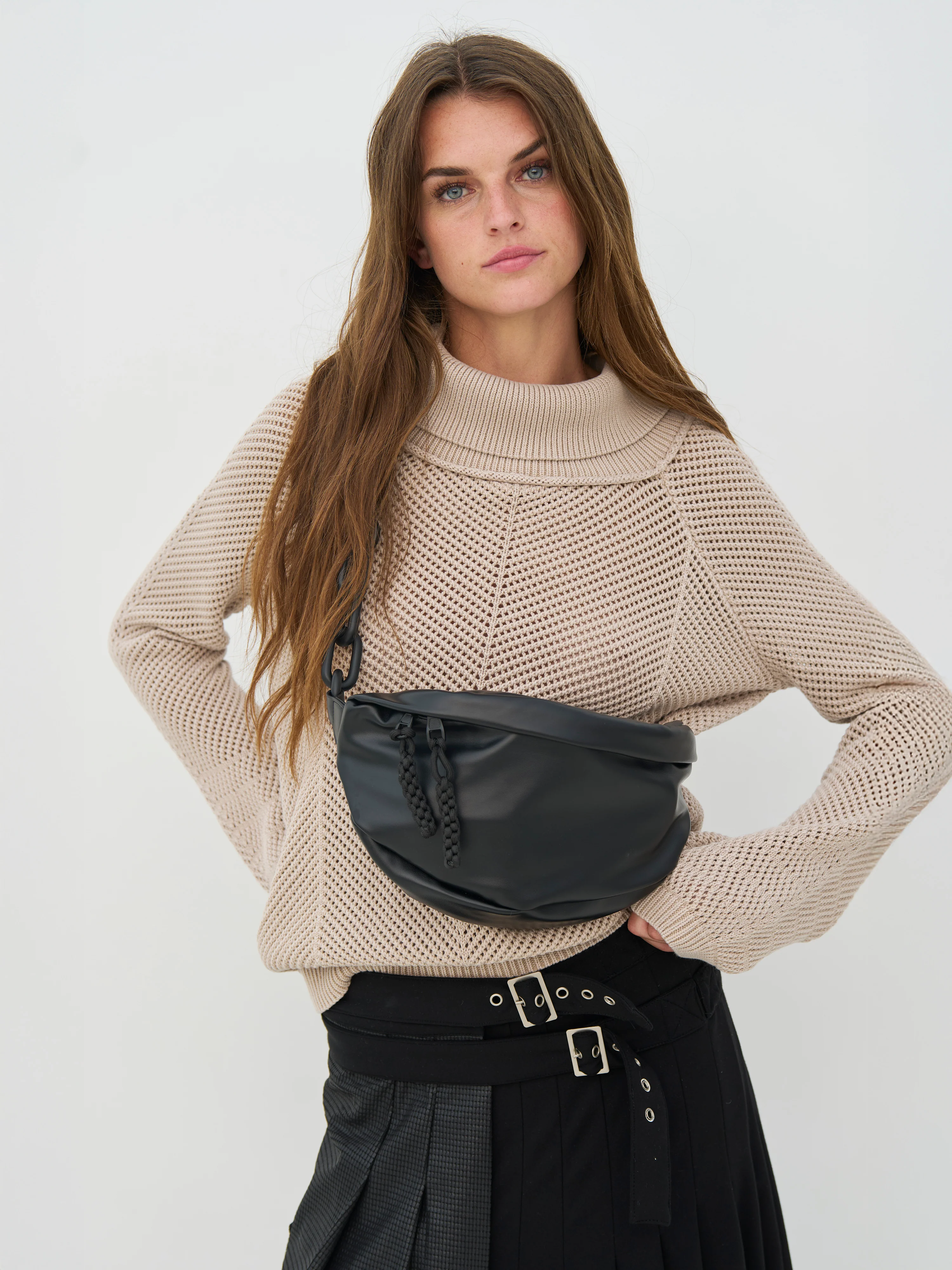 CELINDA Beltbag - Black - Image 5