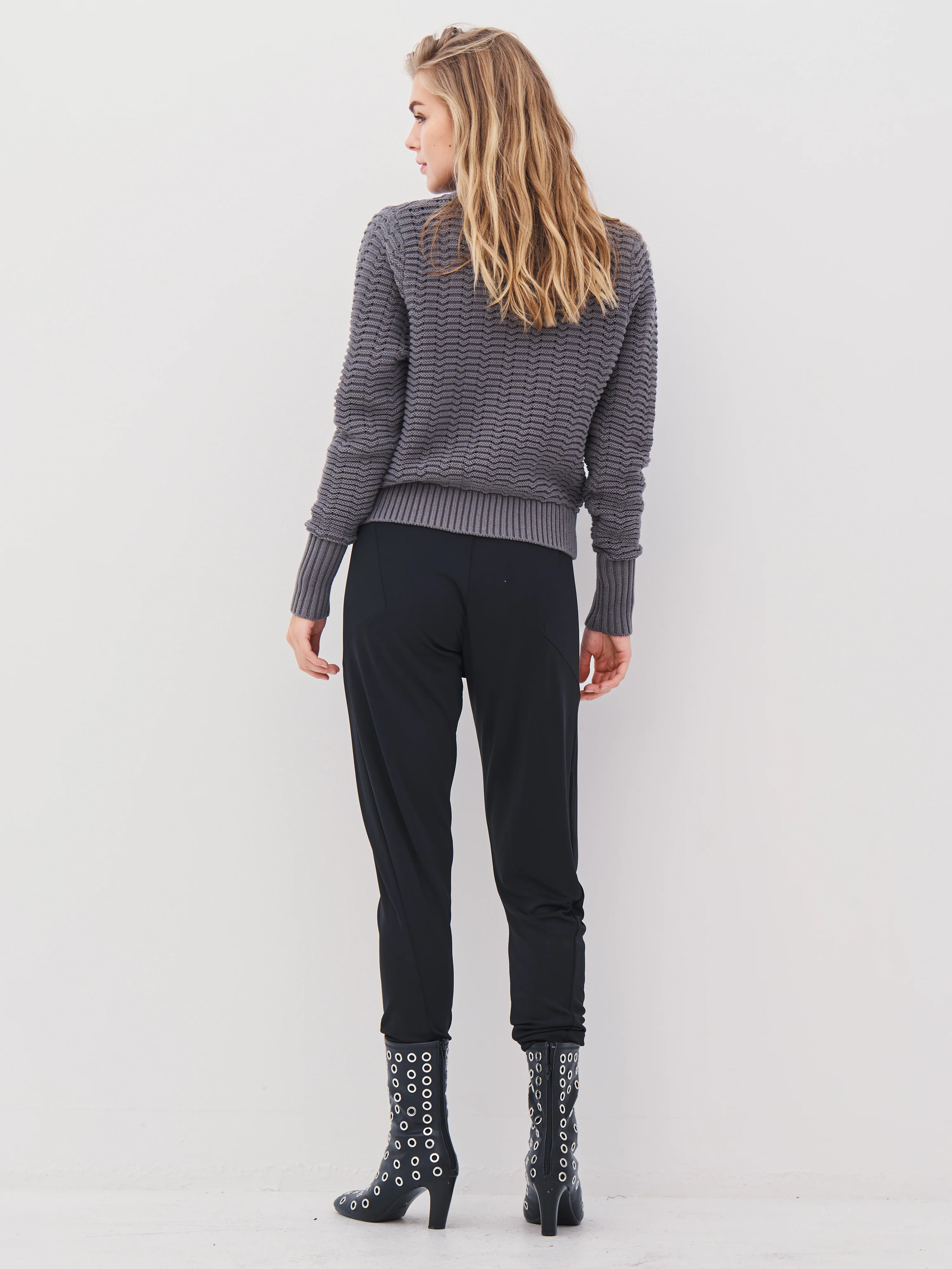 JANE 7/8 trousers - Black - Image 4