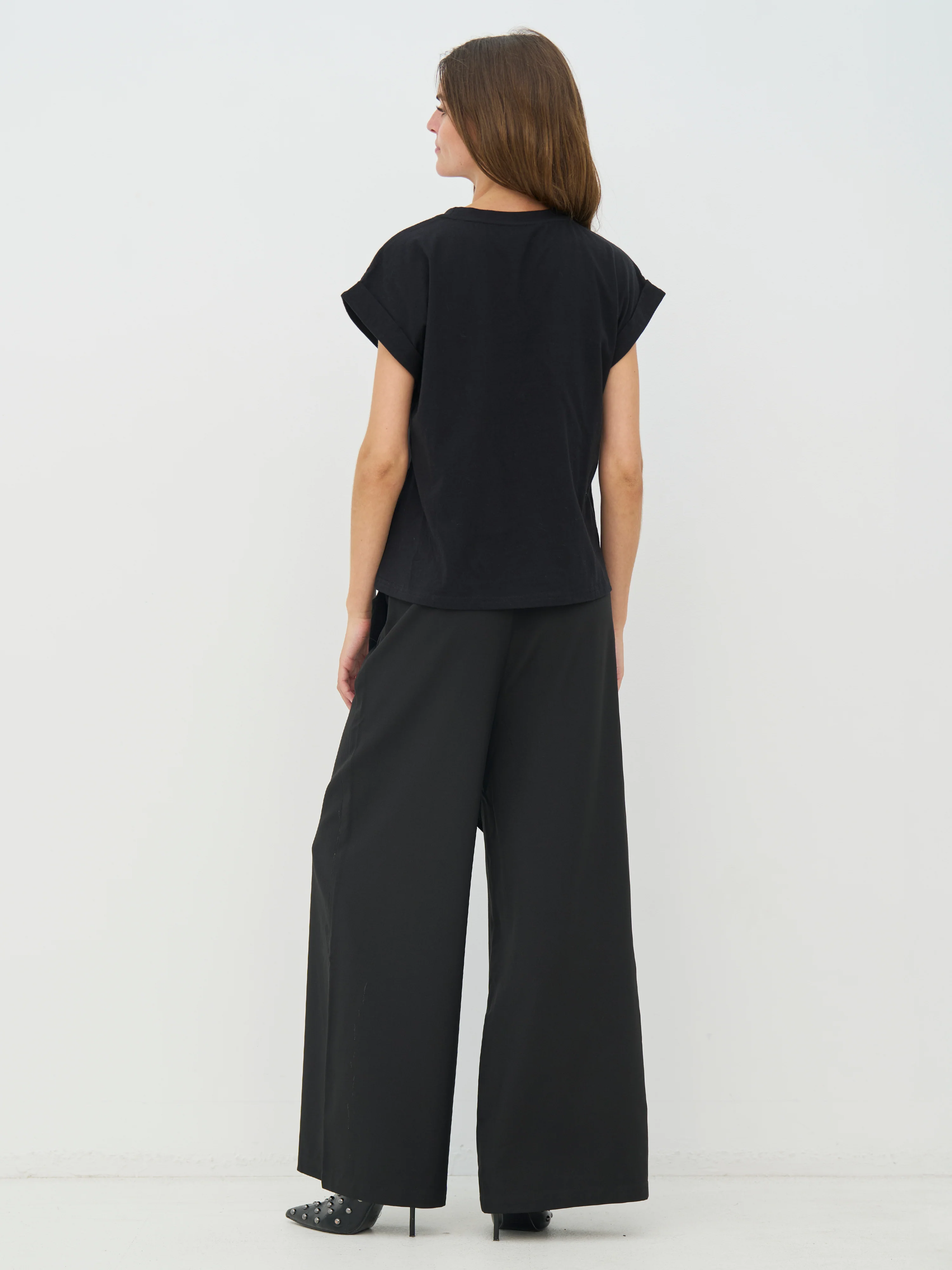 CATHLIN Tee - Black - Image 5