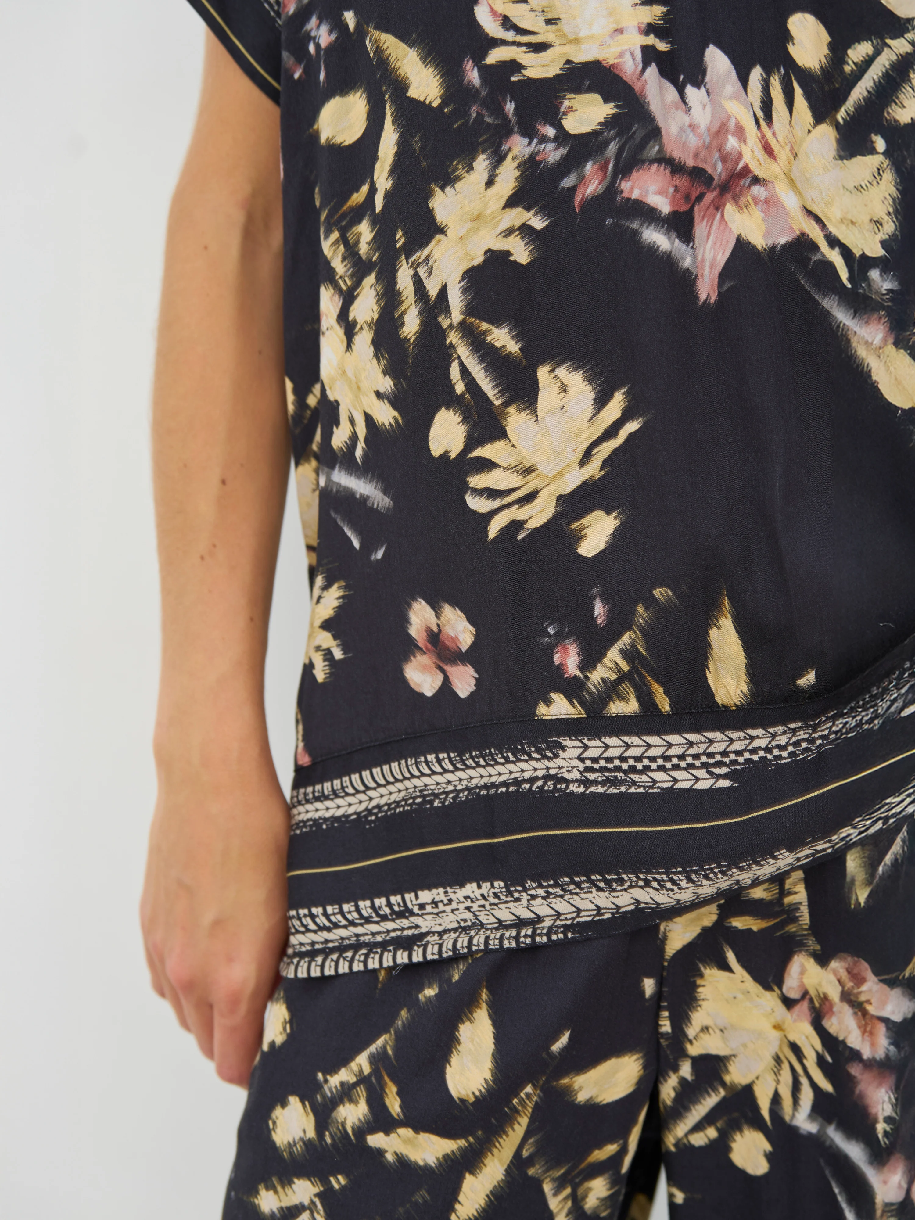 CARA Blouse - Black mix - Image 6