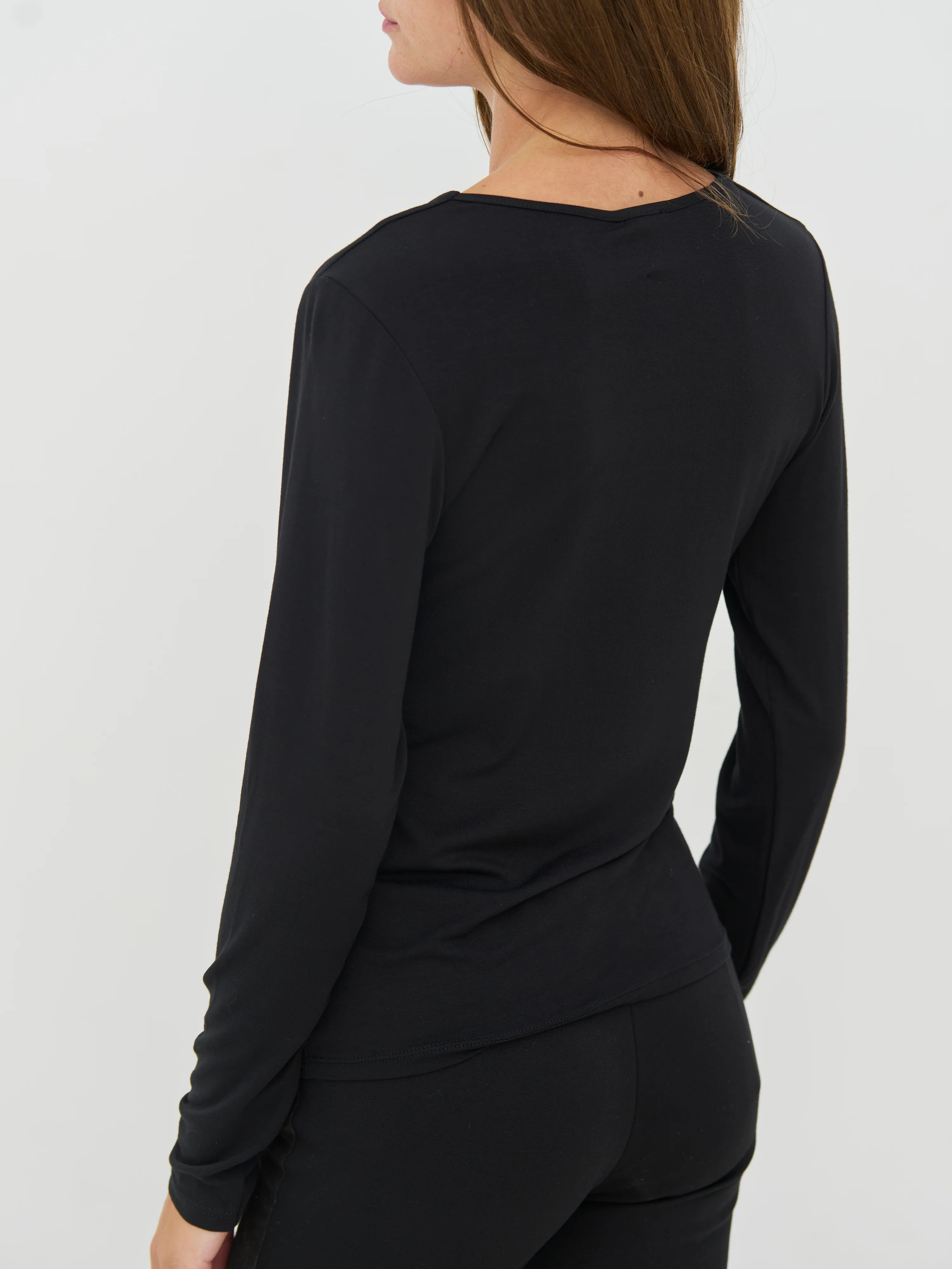 CERINA Top - Black - Image 4