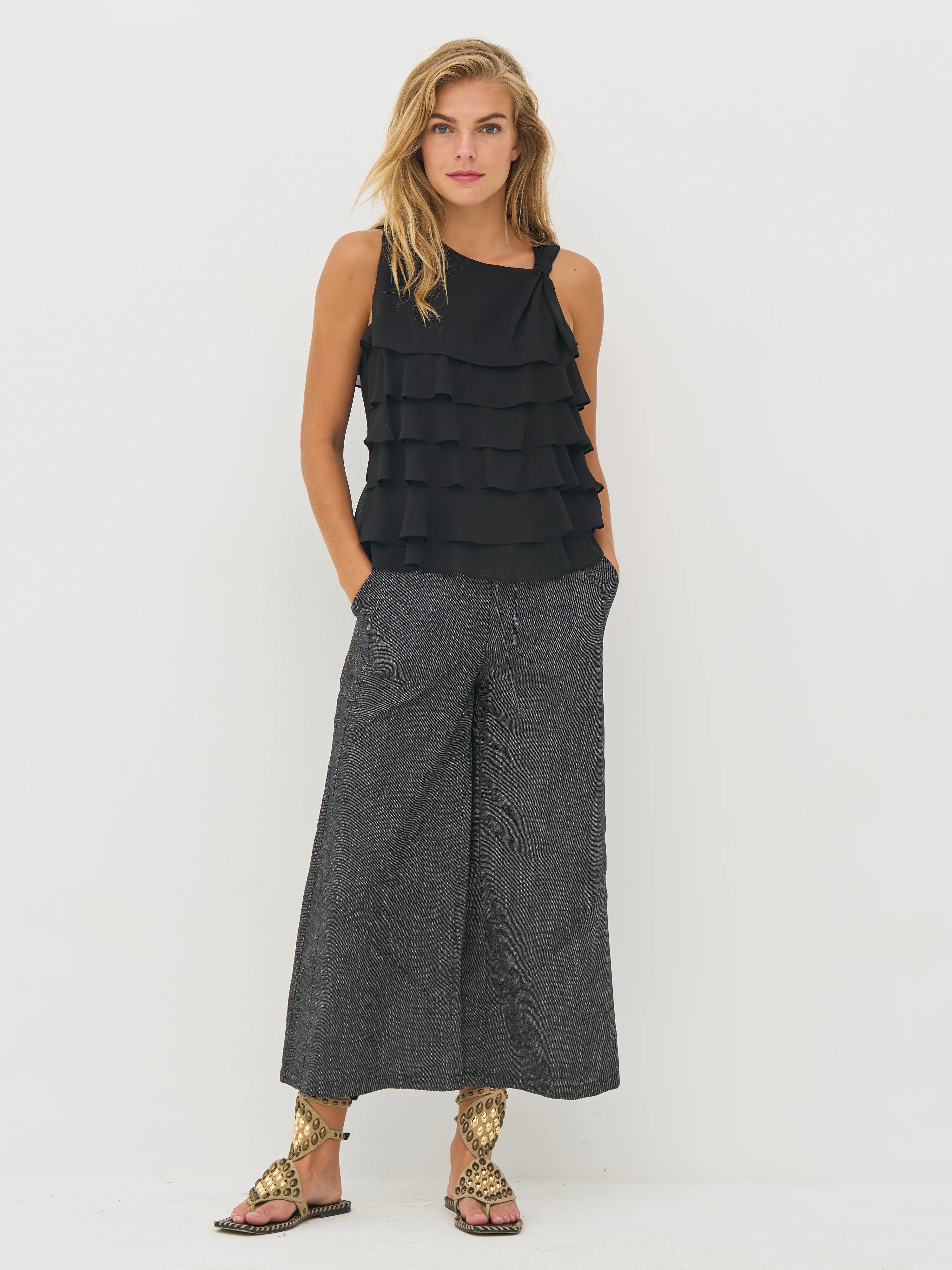DOT Top - Black - Image 5