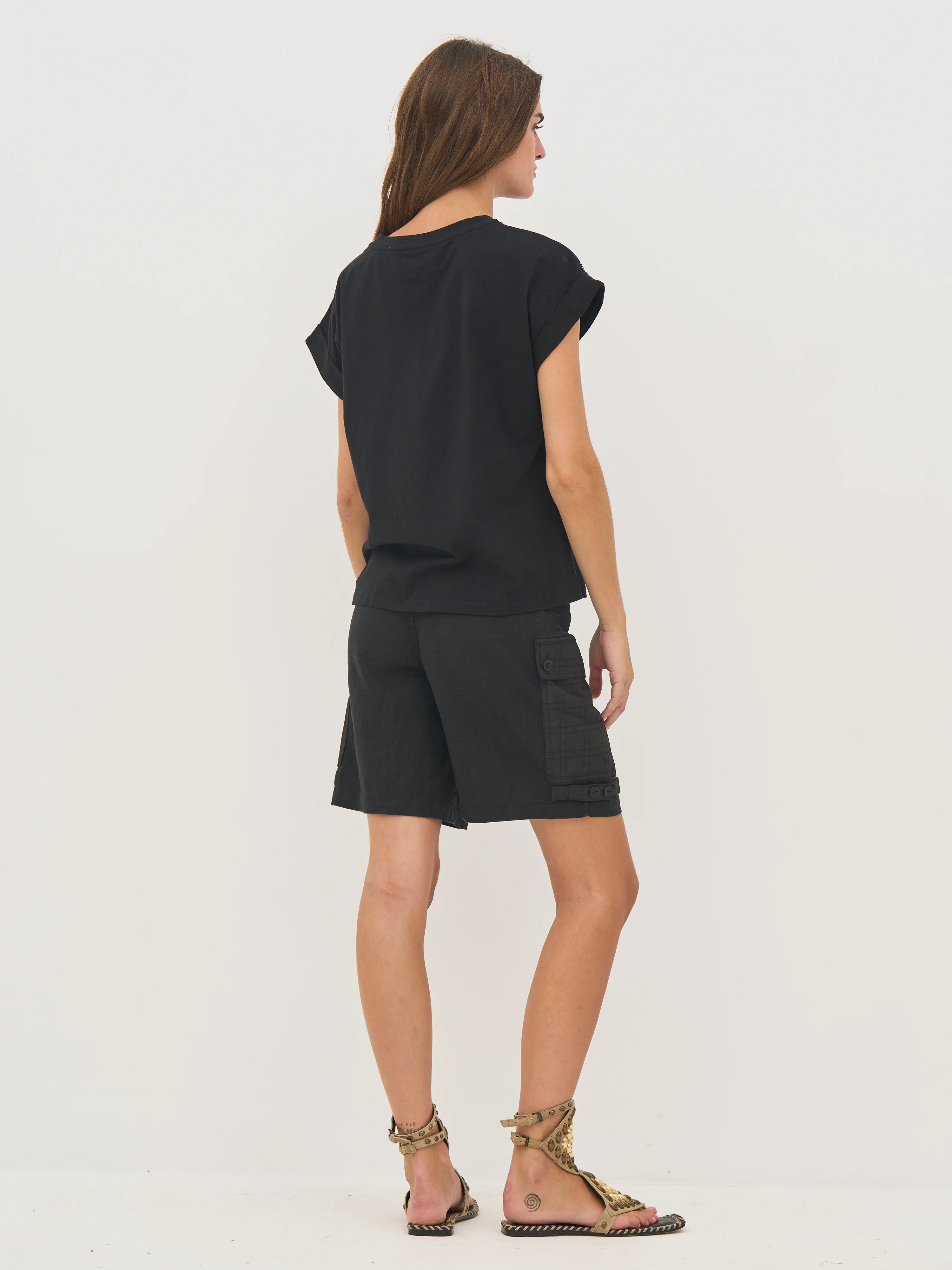 DAIMI Tee - Black - Image 4