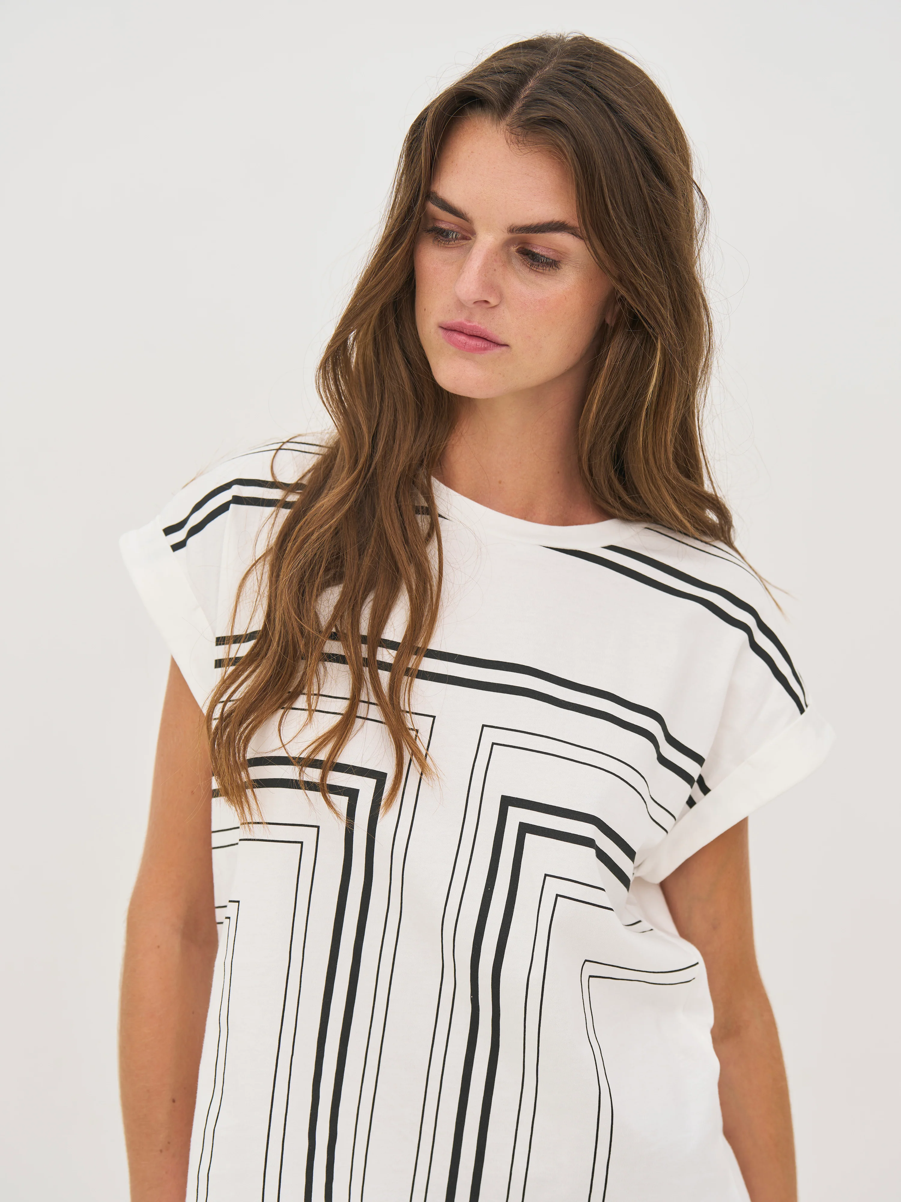 DAIMI Tee - White - Image 2