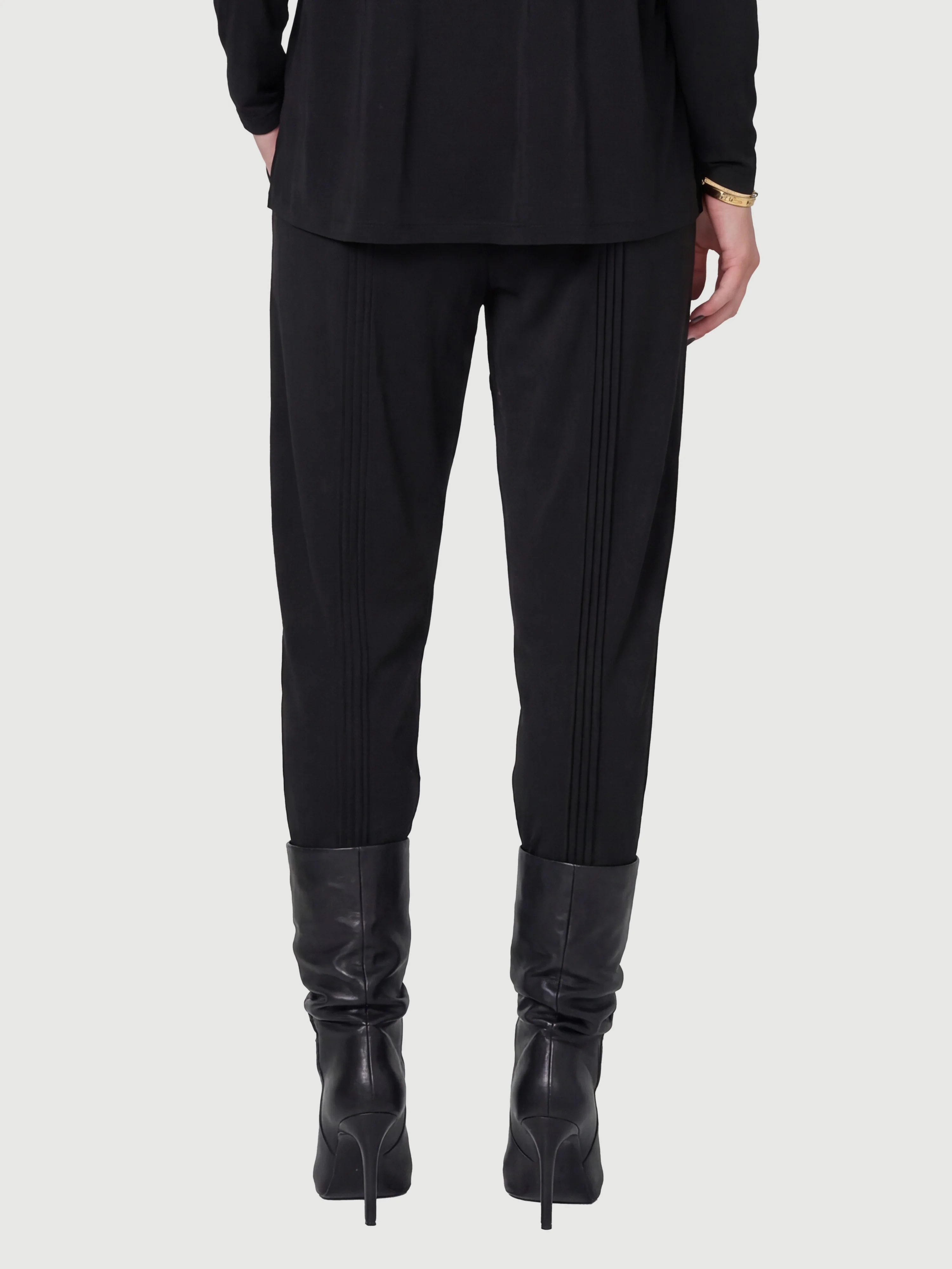 DITTE RONNIE Trousers - Black - Image 6