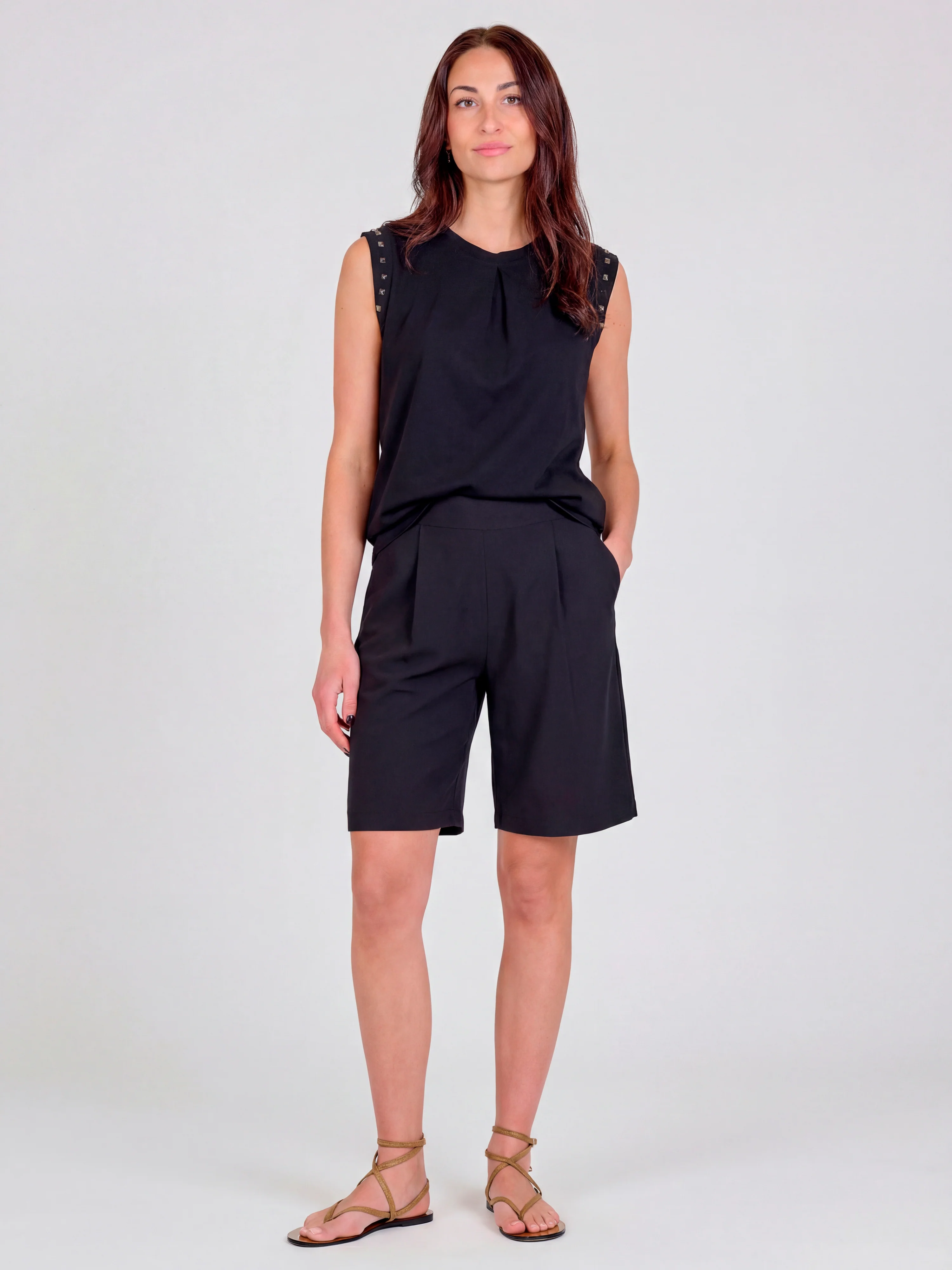 Denise Badia shorts - Black - Image 2